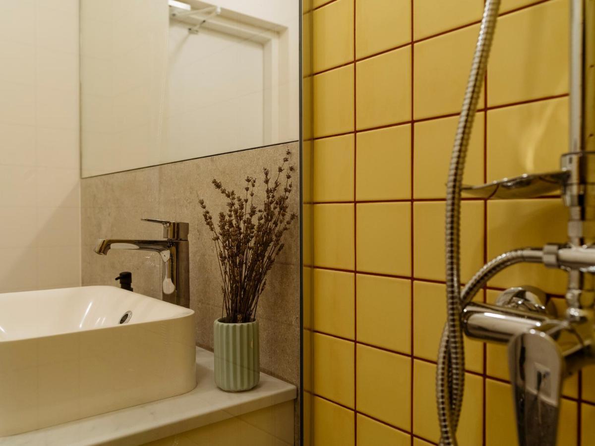 Lemon Elegant Old Town Studio Bukarest Exterior foto